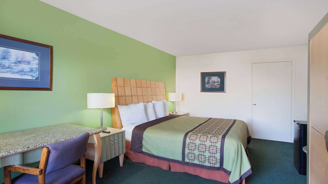 Photo of Bedroom in Greeneville