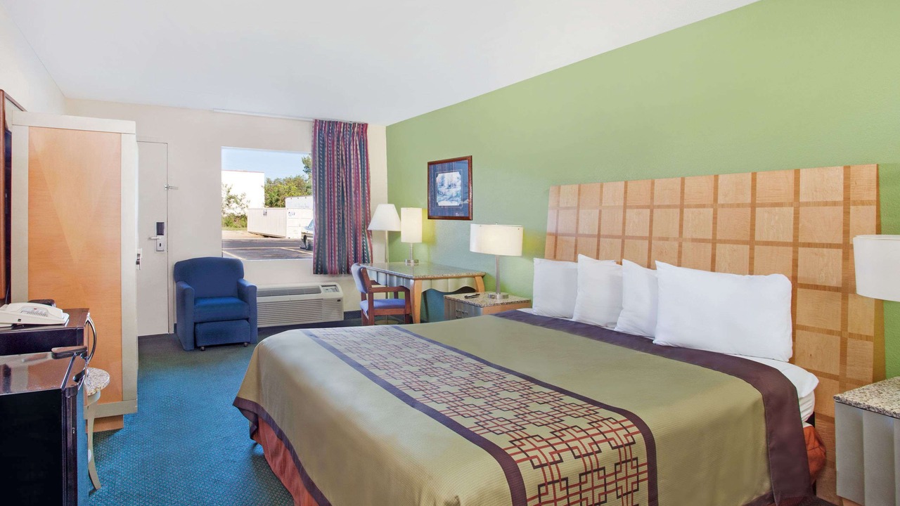 Photo of Bedroom in Greeneville