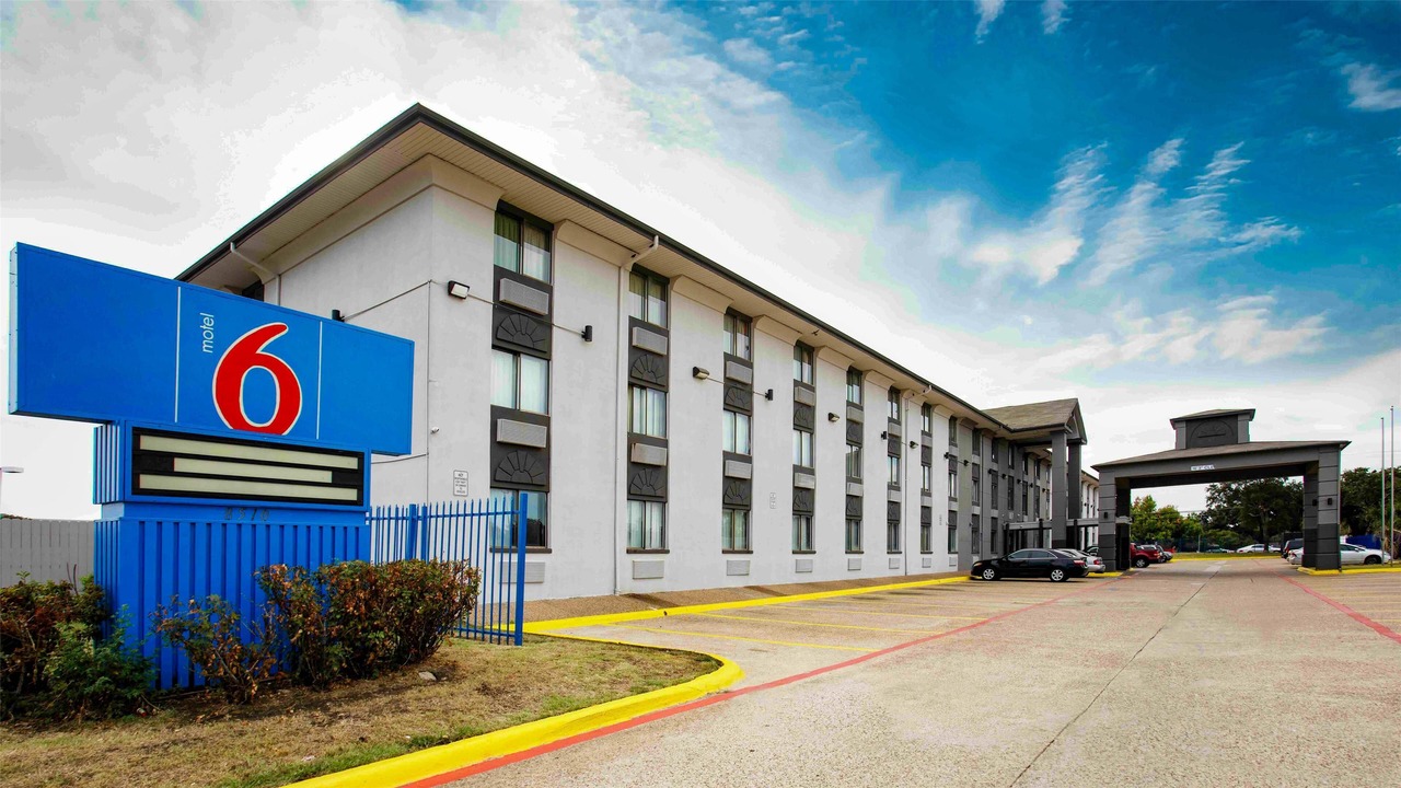 Photo of Outdoor in Buckner Terrace - Everglade Park