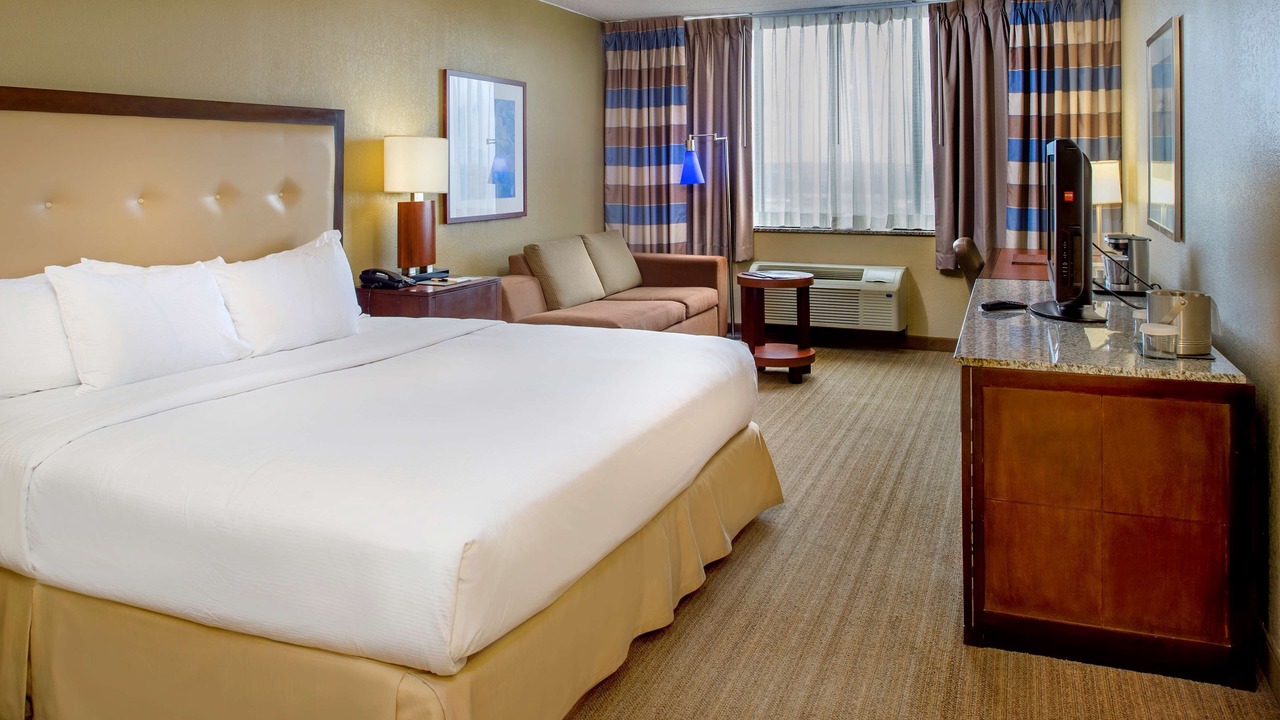 Photo of Bedroom in Maryland Heights