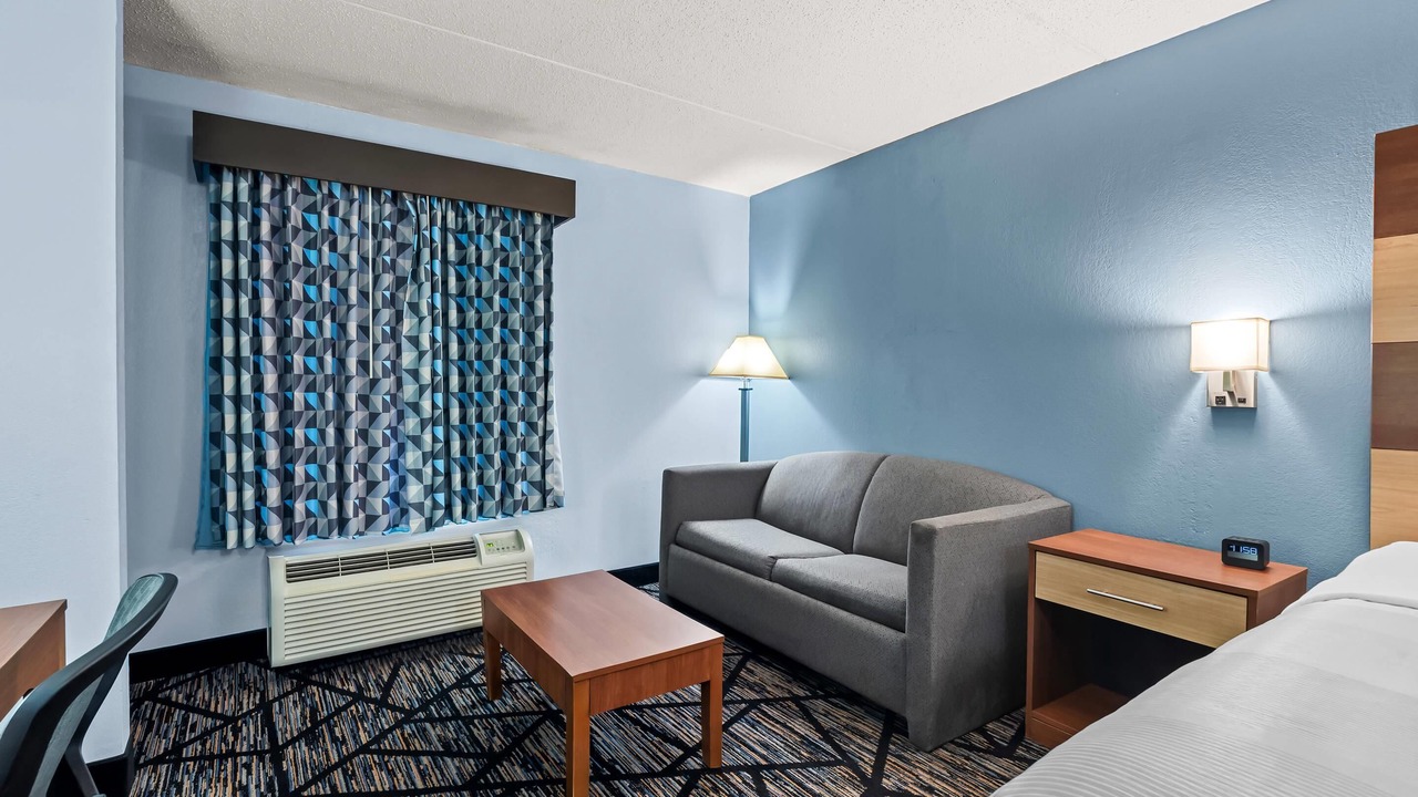 Photo of Bedroom in Lupton City