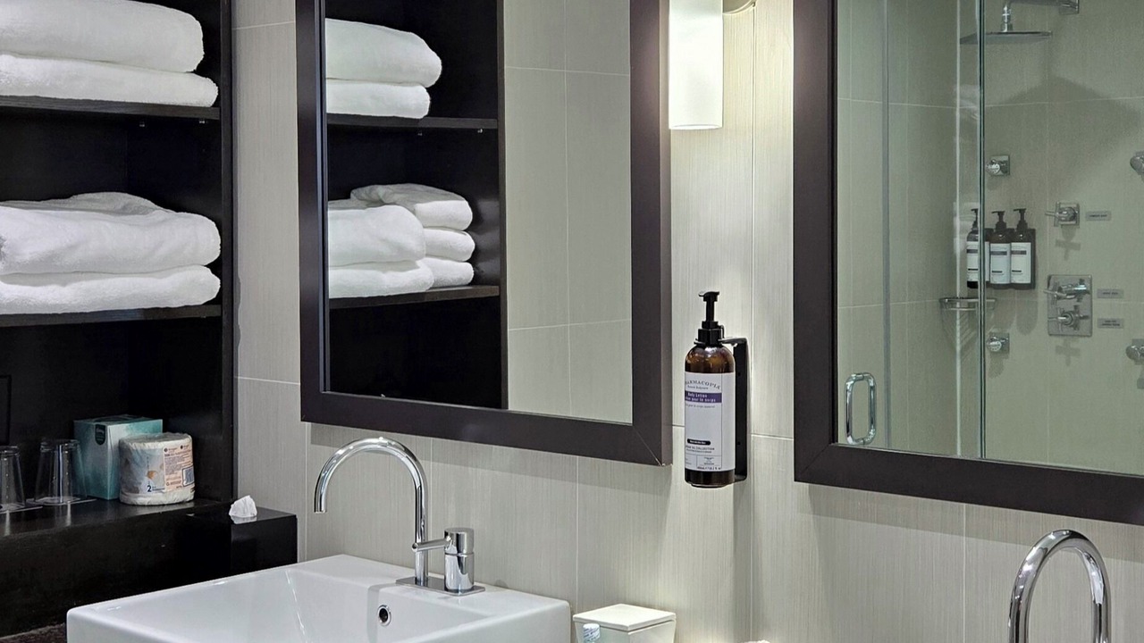 Photo of Bathroom in Wellington Place