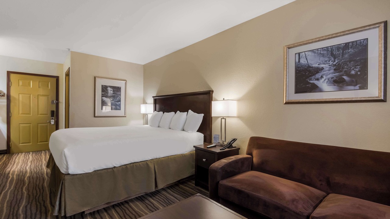 Photo of Bedroom in Cottage Grove