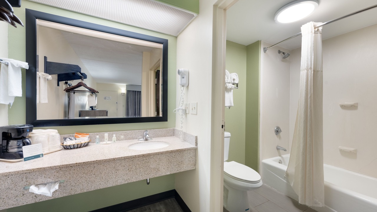 Photo of Bathroom in Irondale