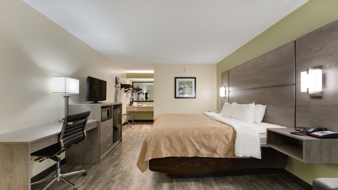 Photo of Bedroom in Irondale