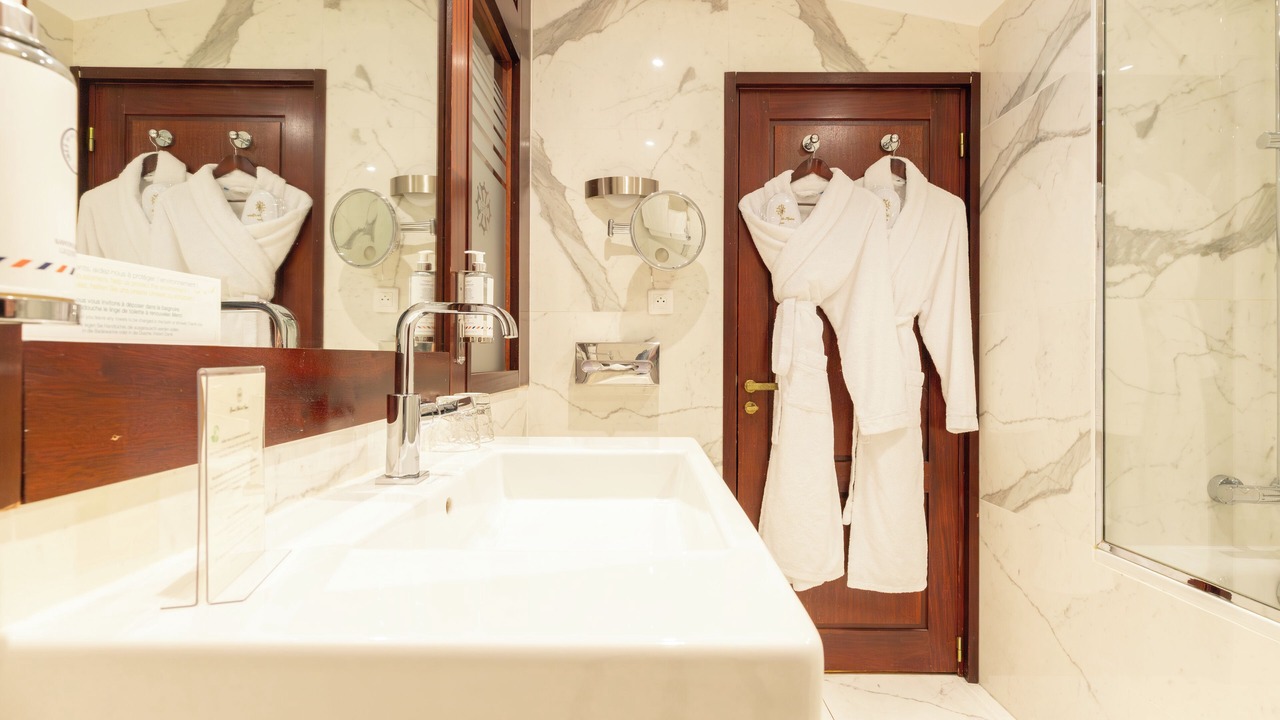 Photo of Bathroom in Capitole