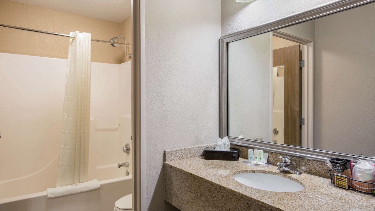 Photo of Bathroom in Lawrence