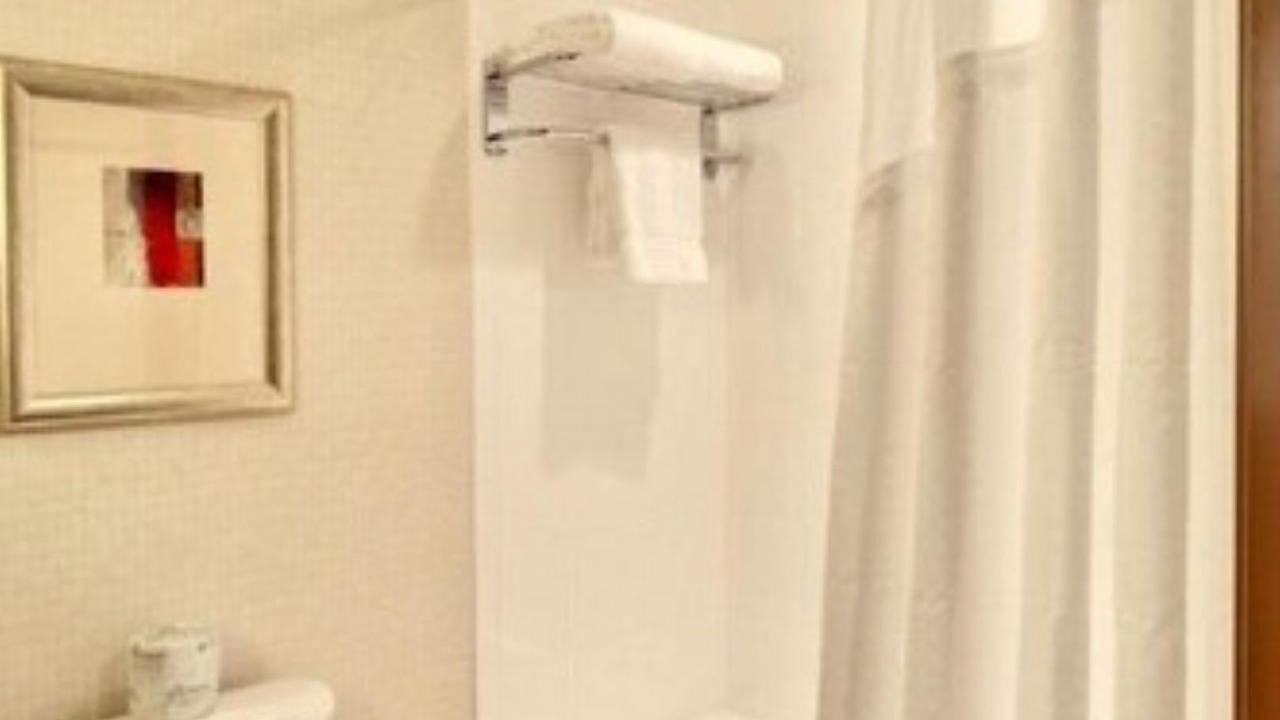 Photo of Bathroom in Downtown Des Moines
