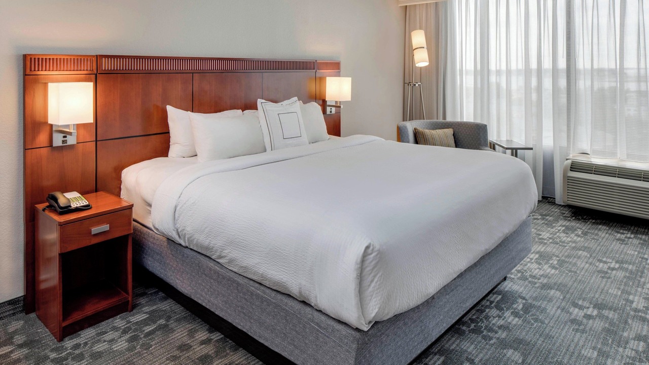 Photo of Bedroom in Harbor View - Orient Heights