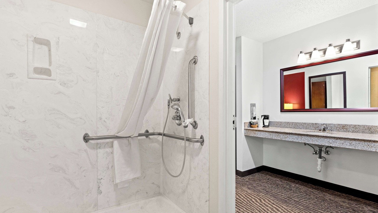Photo of Bathroom in Okmulgee