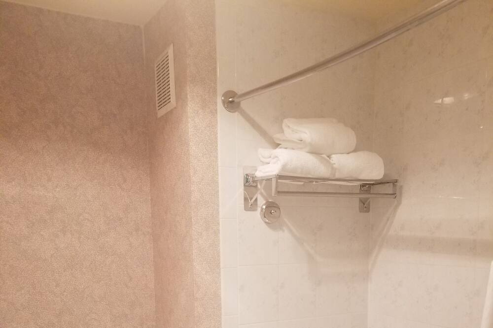 Photo of Bathroom in Salem