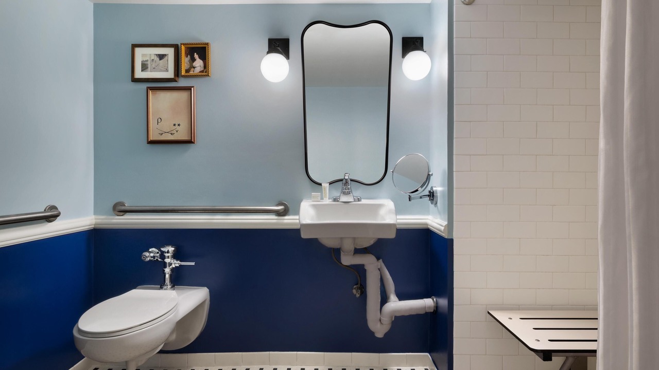 Photo of Bathroom in Venable