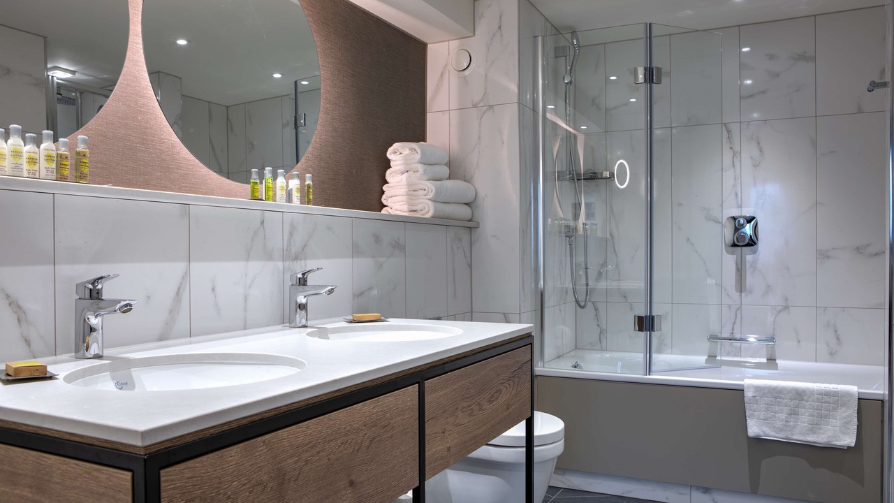 Photo of Bathroom in Borehamwood