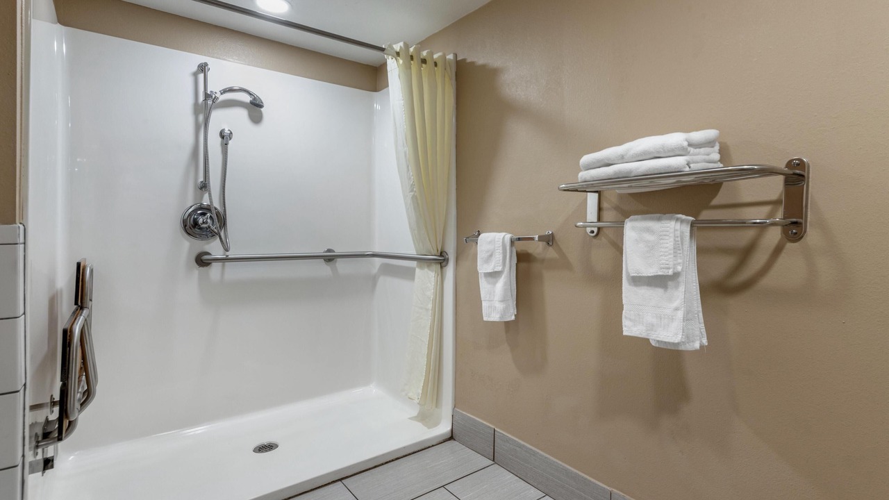 Photo of Bathroom in Poteau