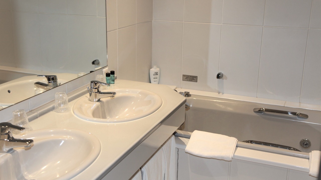 Photo of Bathroom in Touques