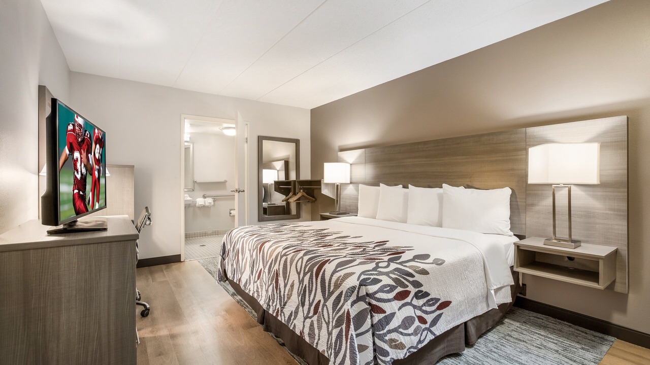Photo of Bedroom in Lansing
