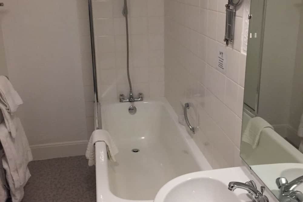 Photo of Bathroom in Newquay City Centre