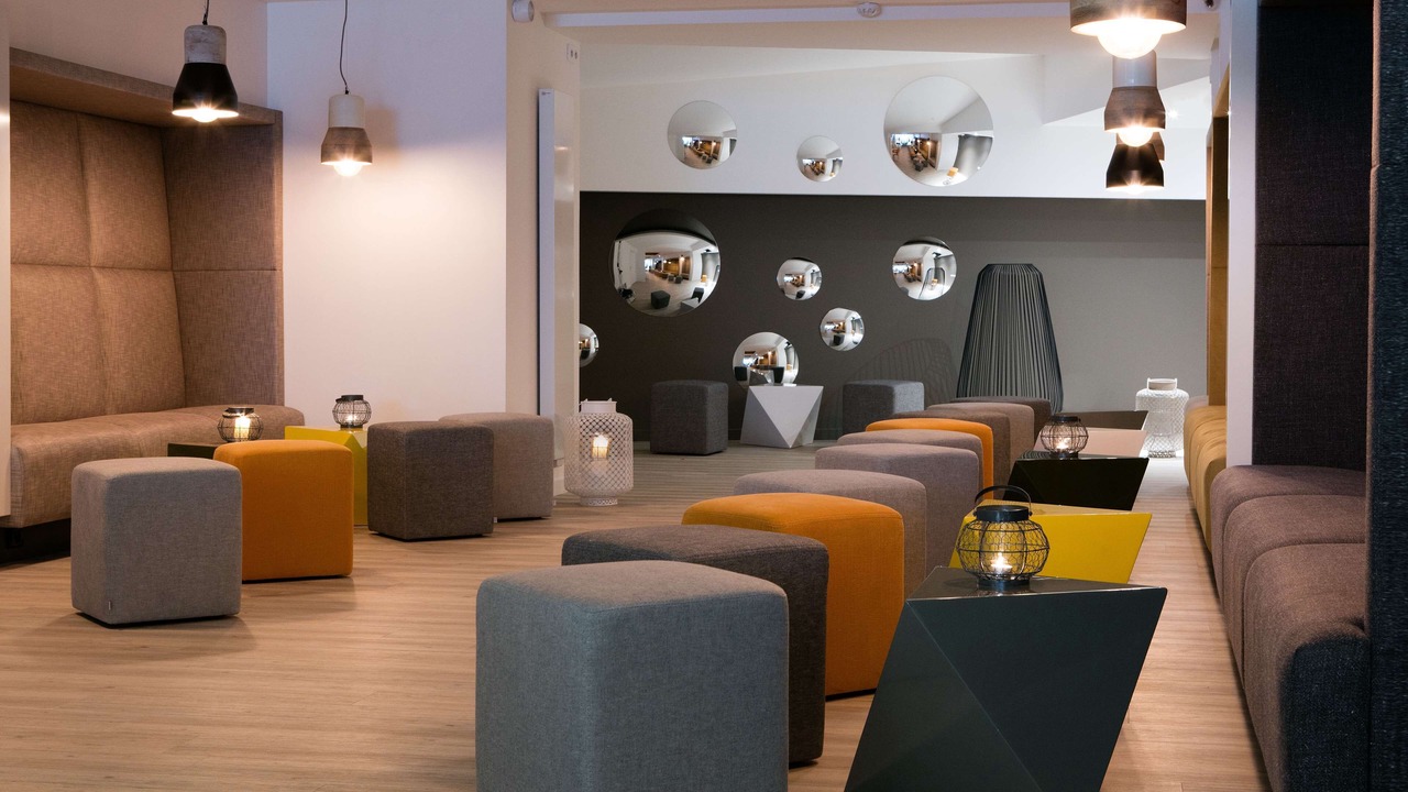 Photo of Others in Chantilly