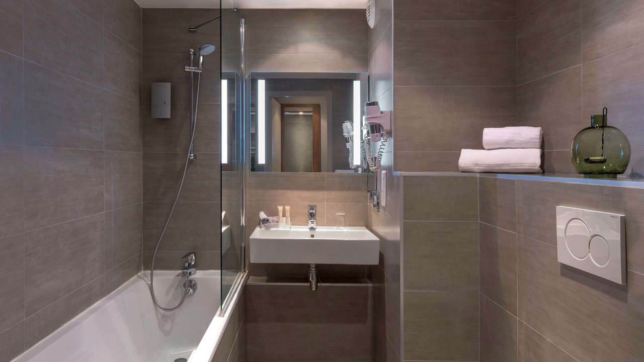 Photo of Others in Chantilly