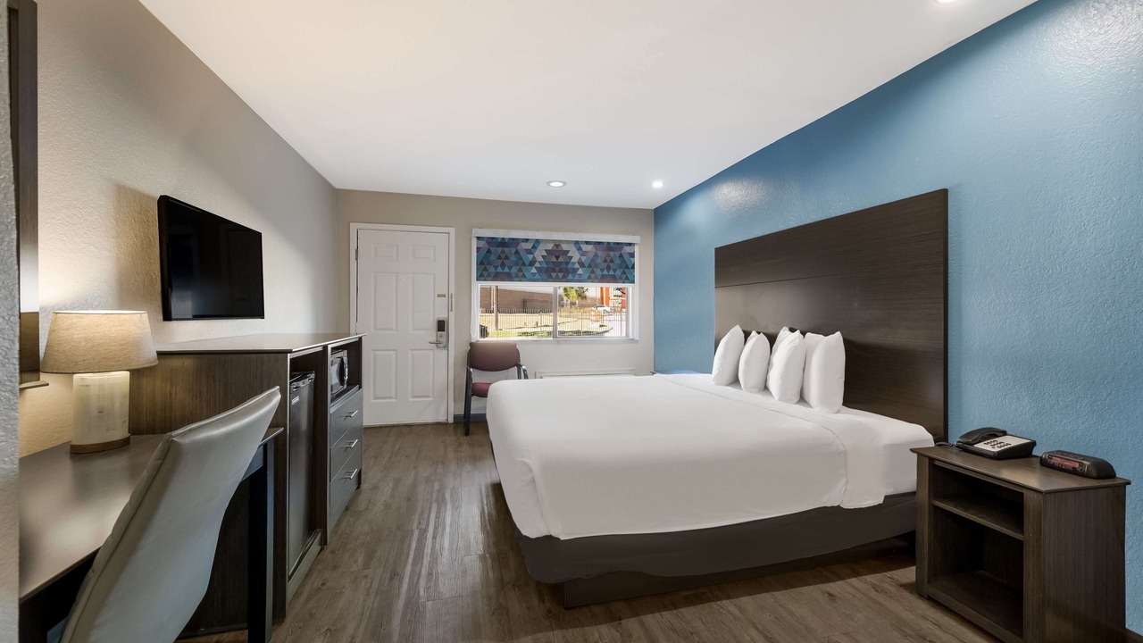 Photo of Bedroom in Spring