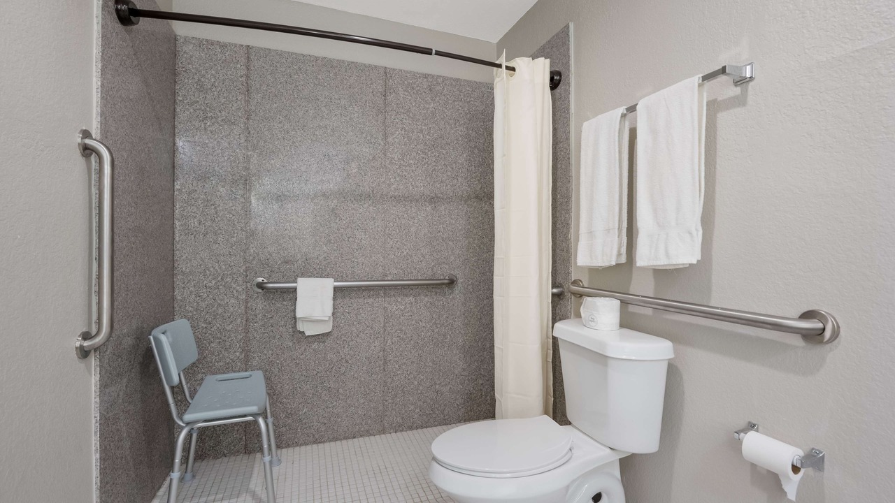 Photo of Bathroom in Spring