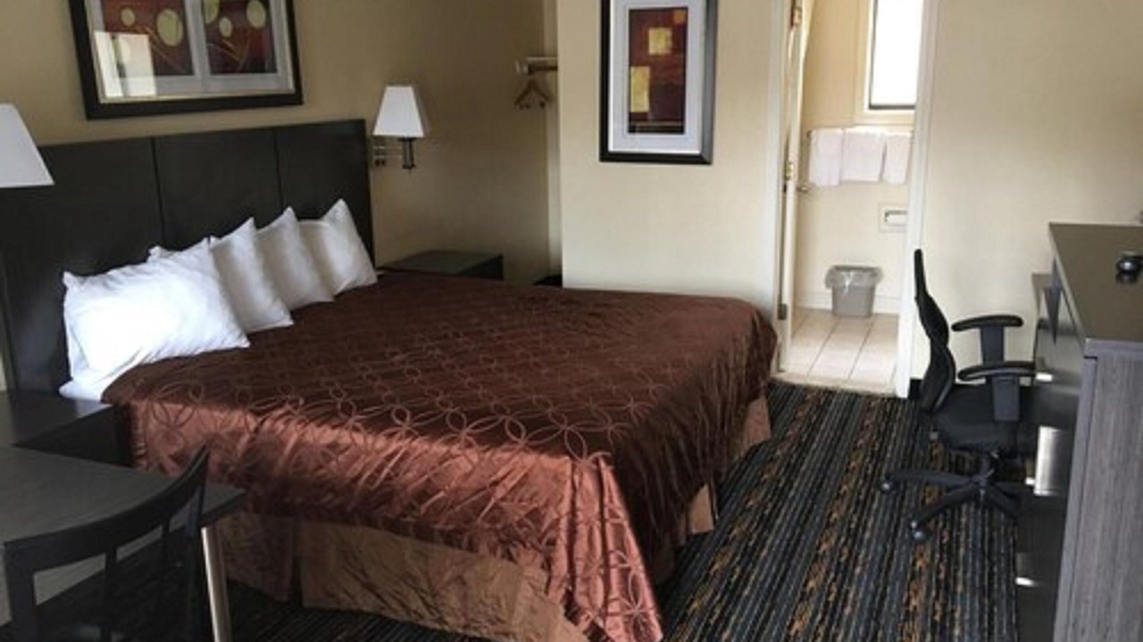 Photo of Bedroom in Hamden