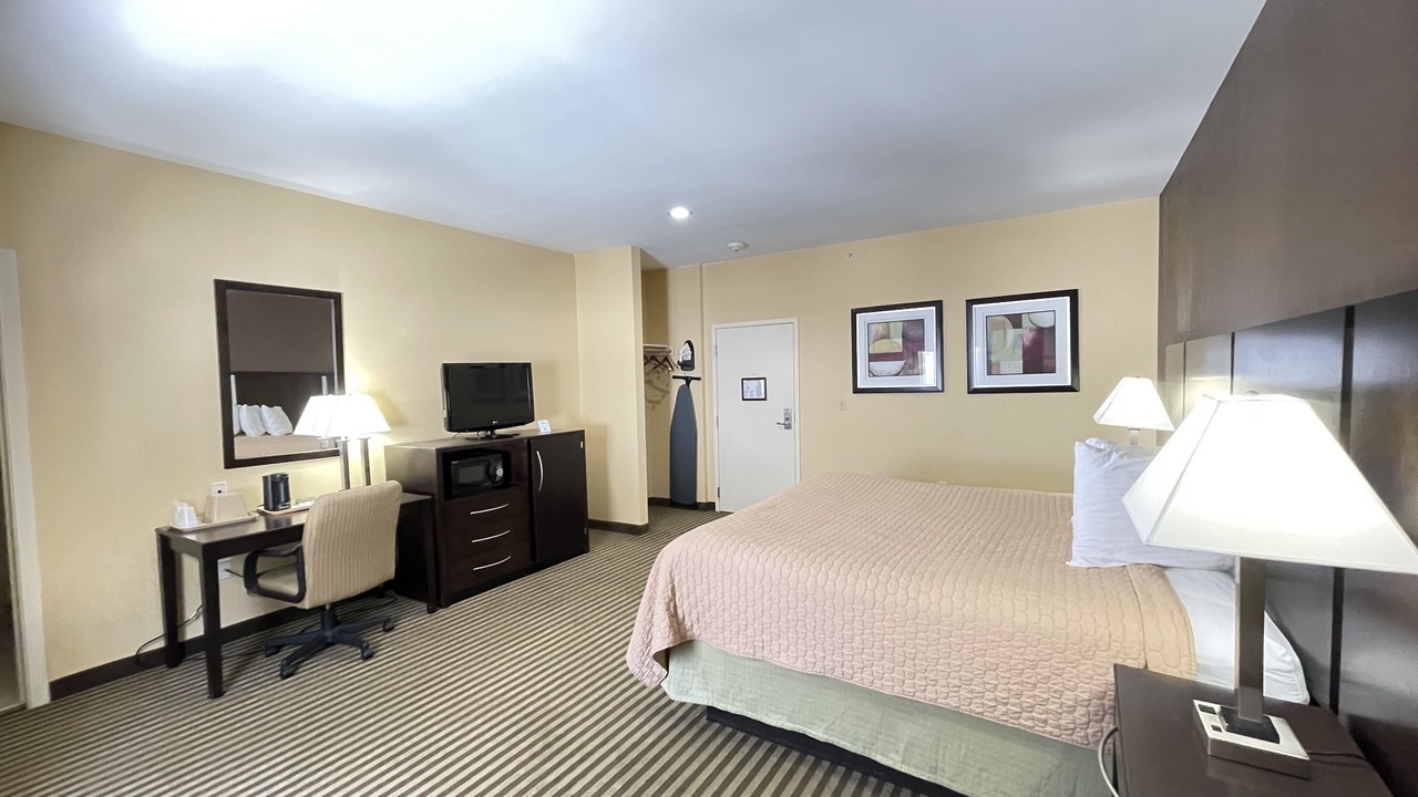 Photo of Bedroom in Hamden