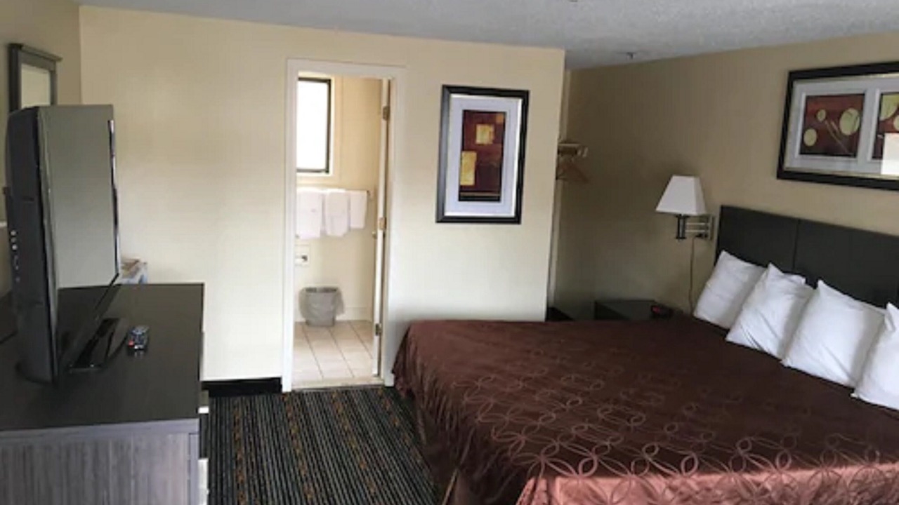 Photo of Bedroom in Hamden