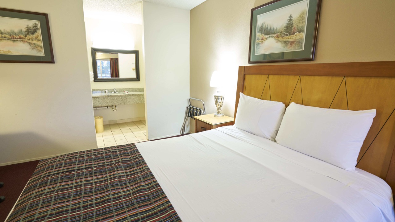 Photo of Bedroom in SeaTac