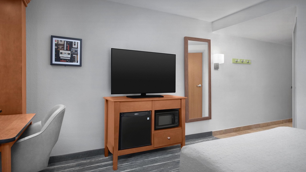 Photo of Bedroom in Green Tree