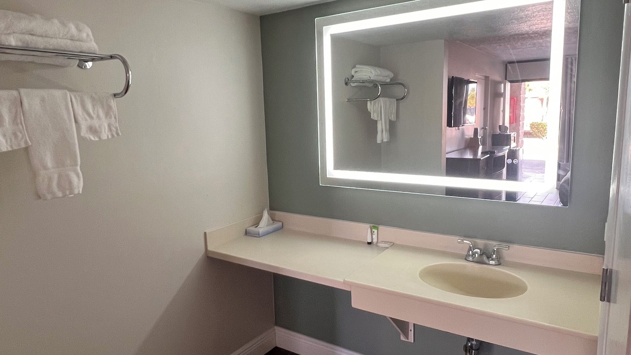Photo of Bathroom in Davenport