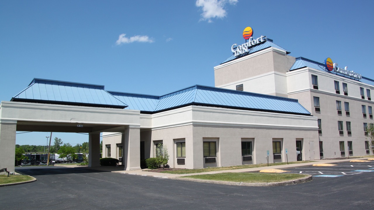 Photo of Outdoor in Lindbergh Lawns