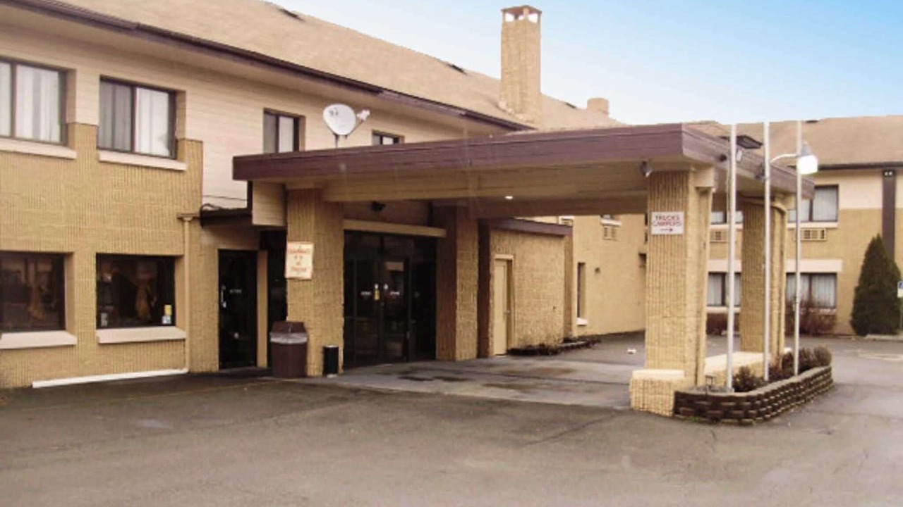 Photo of Outdoor in Port Crane