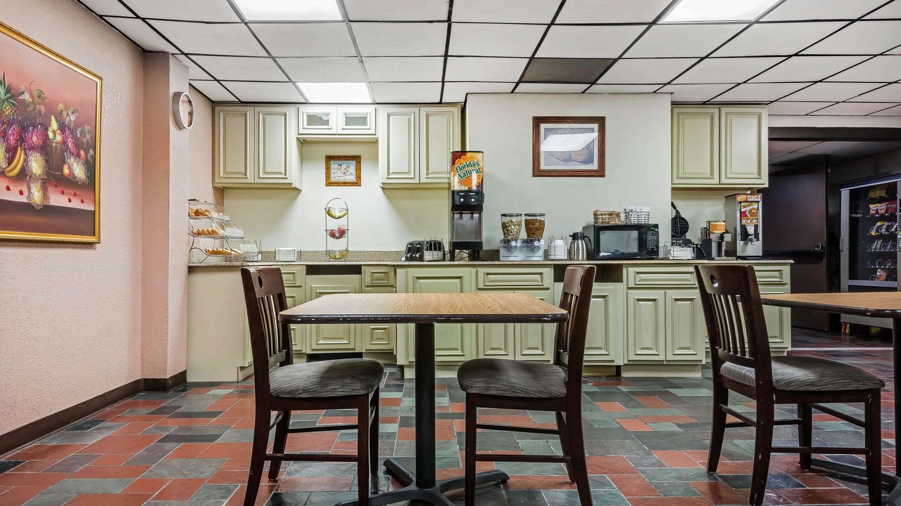 Photo of Others in Port Crane