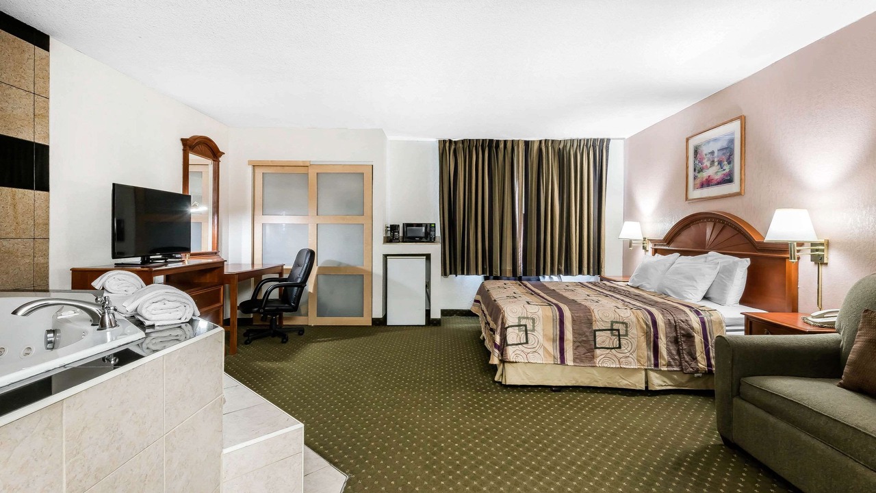 Photo of Others in Port Crane