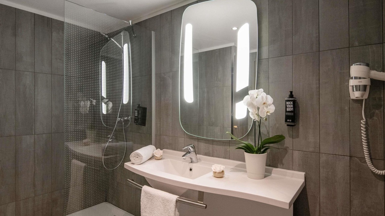 Photo of Bedroom in Cannes La Bocca