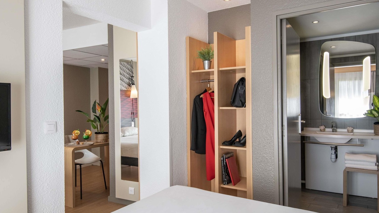 Photo of Bedroom in Cannes La Bocca