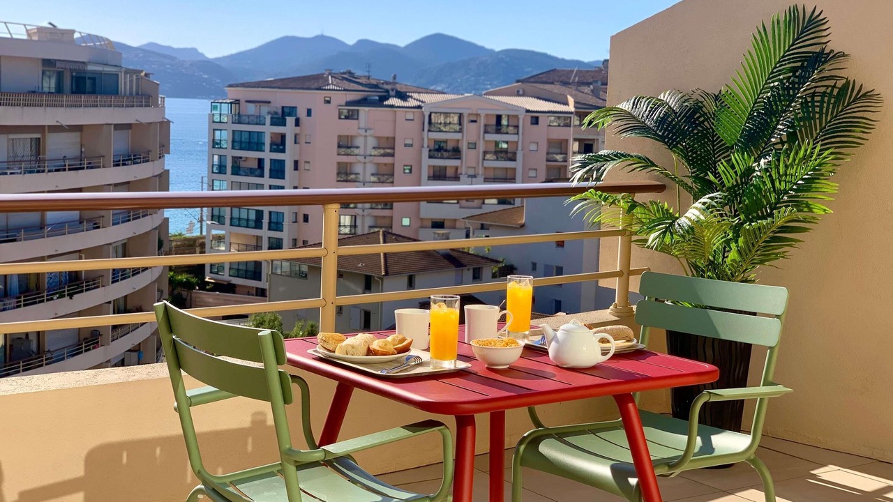 Photo of Bedroom in Cannes La Bocca