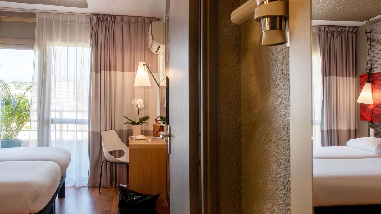 Photo of Bedroom in Cannes La Bocca