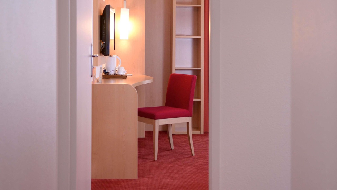 Photo of Others in 2nd Arrondissement