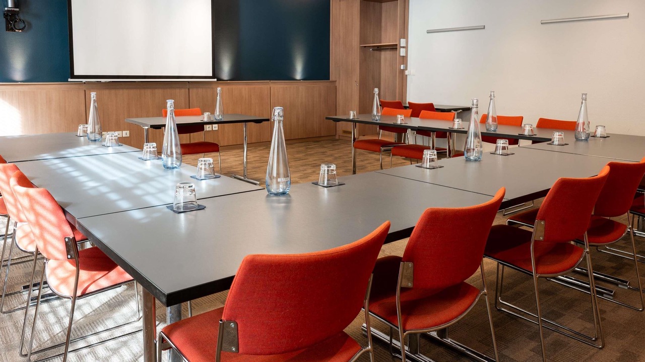 Photo of Others in 2nd Arrondissement