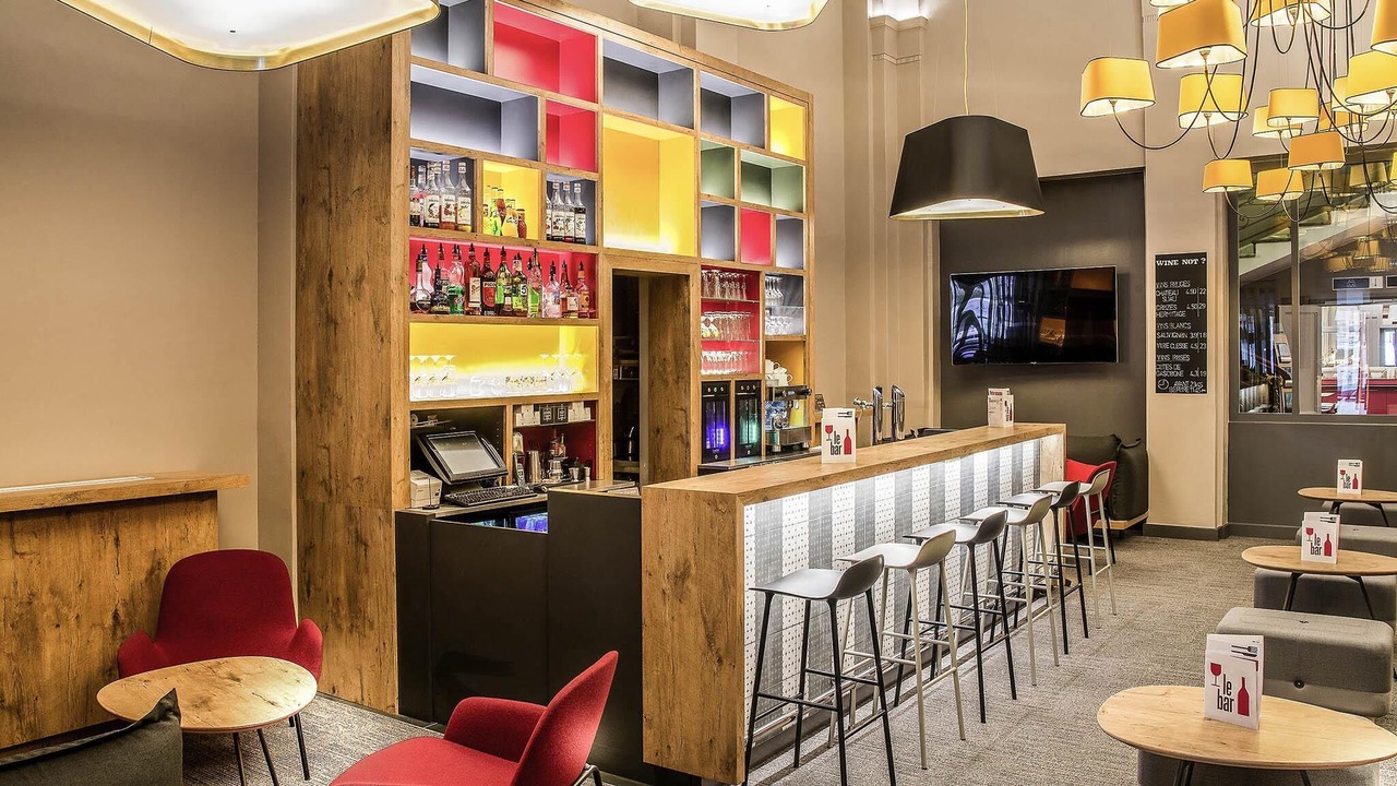 Photo of Others in 2nd Arrondissement