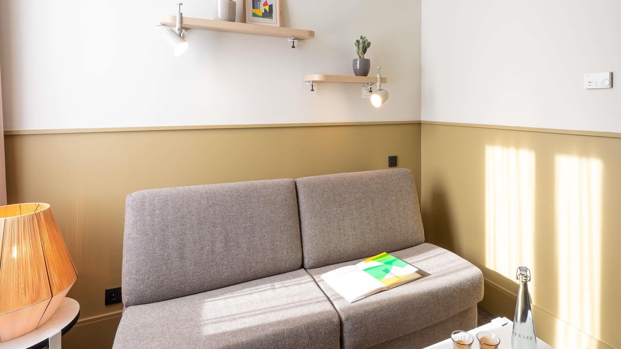 Photo of Others in 2nd Arrondissement