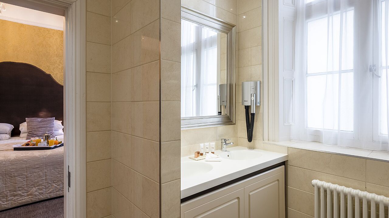 Photo of Bathroom in King's Lynn