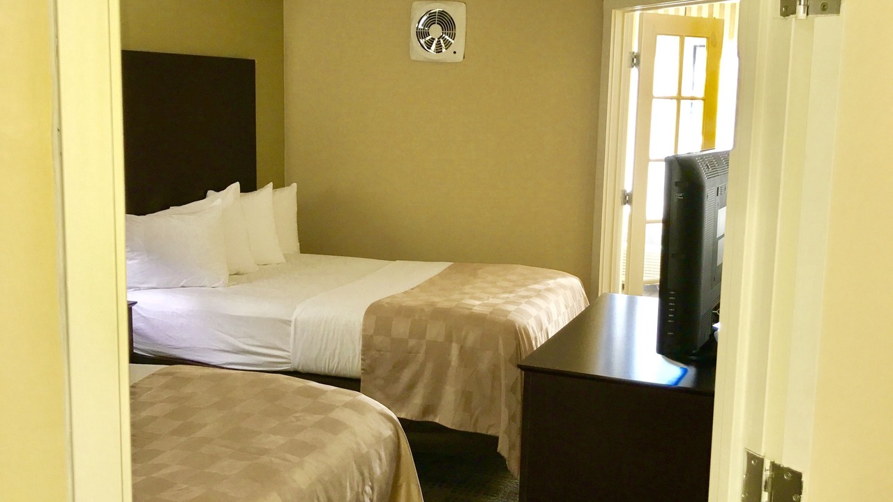 Photo of Others in Hamden