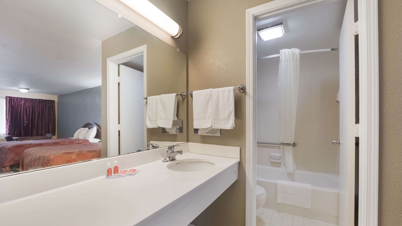 Photo of Bathroom in Thomaston