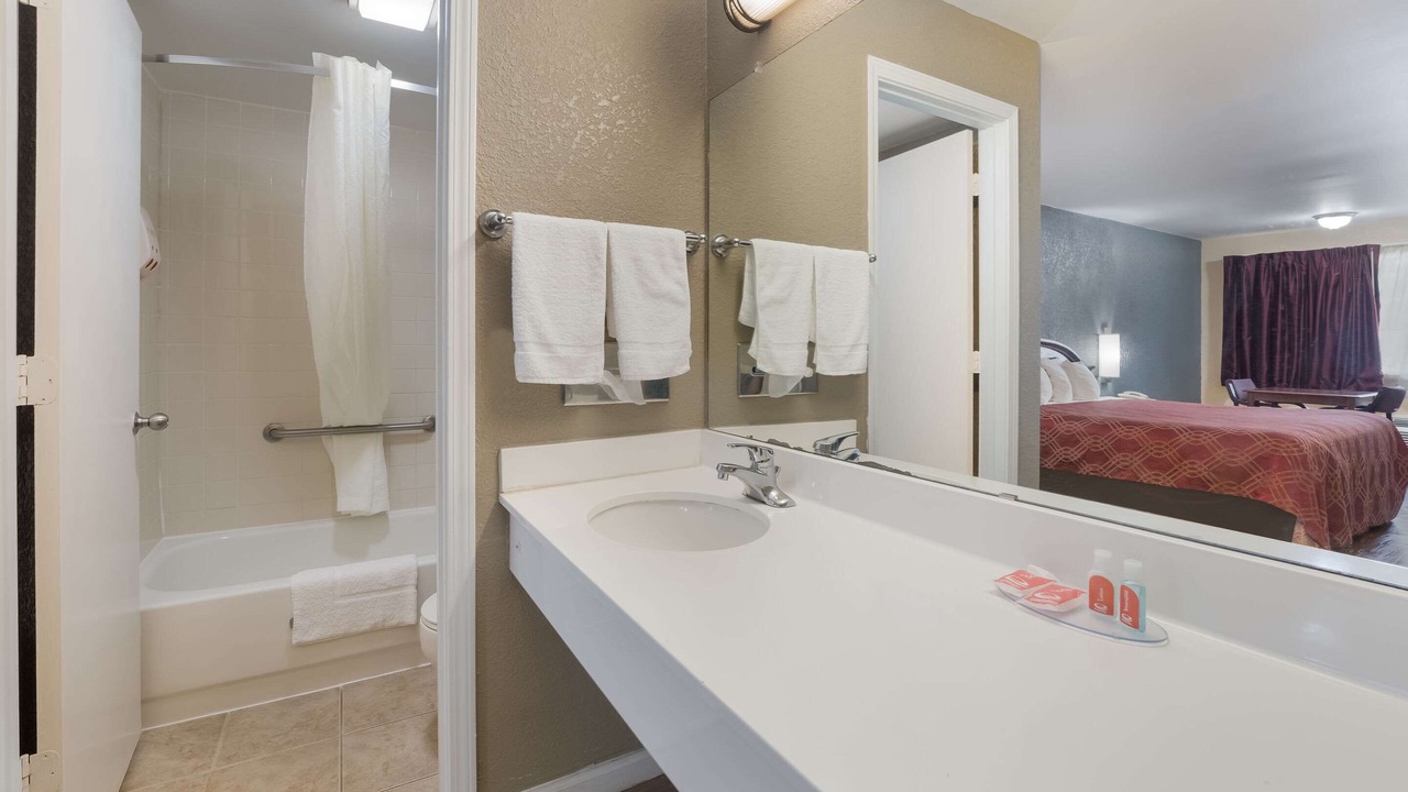 Photo of Bathroom in Thomaston
