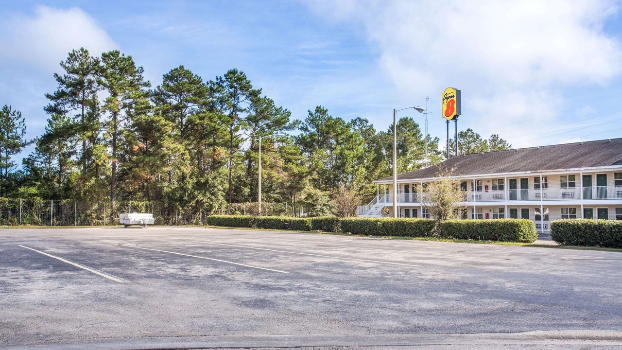 Photo of Others in Monticello