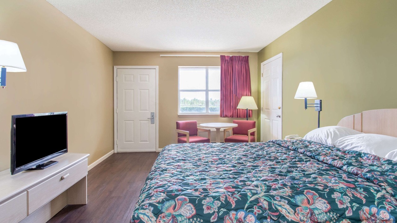 Photo of Others in Monticello