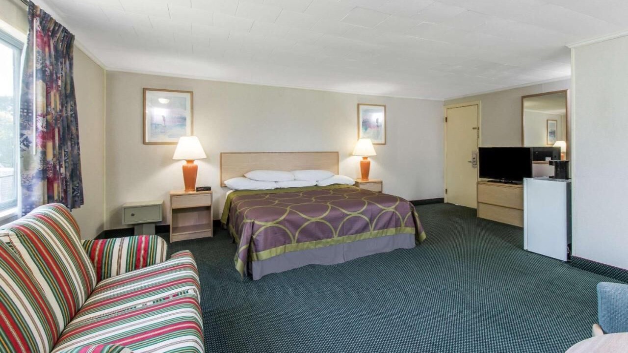 Photo of Bedroom in West Yarmouth